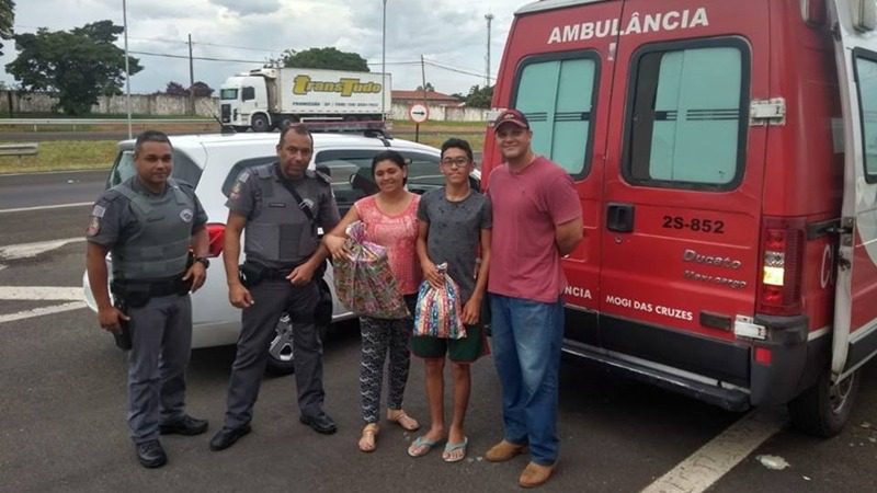 PMs salvam vida de jovem em ambulância quebrada