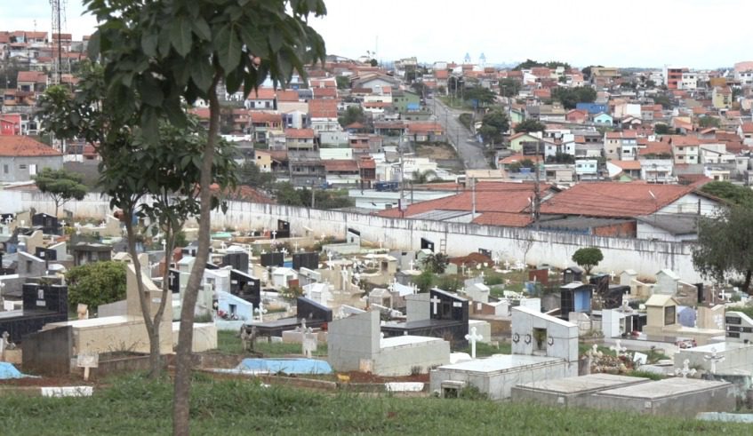 Cemitério em Mogi das Cruzes